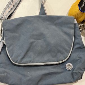 Lulu lemon blue small messenger bag